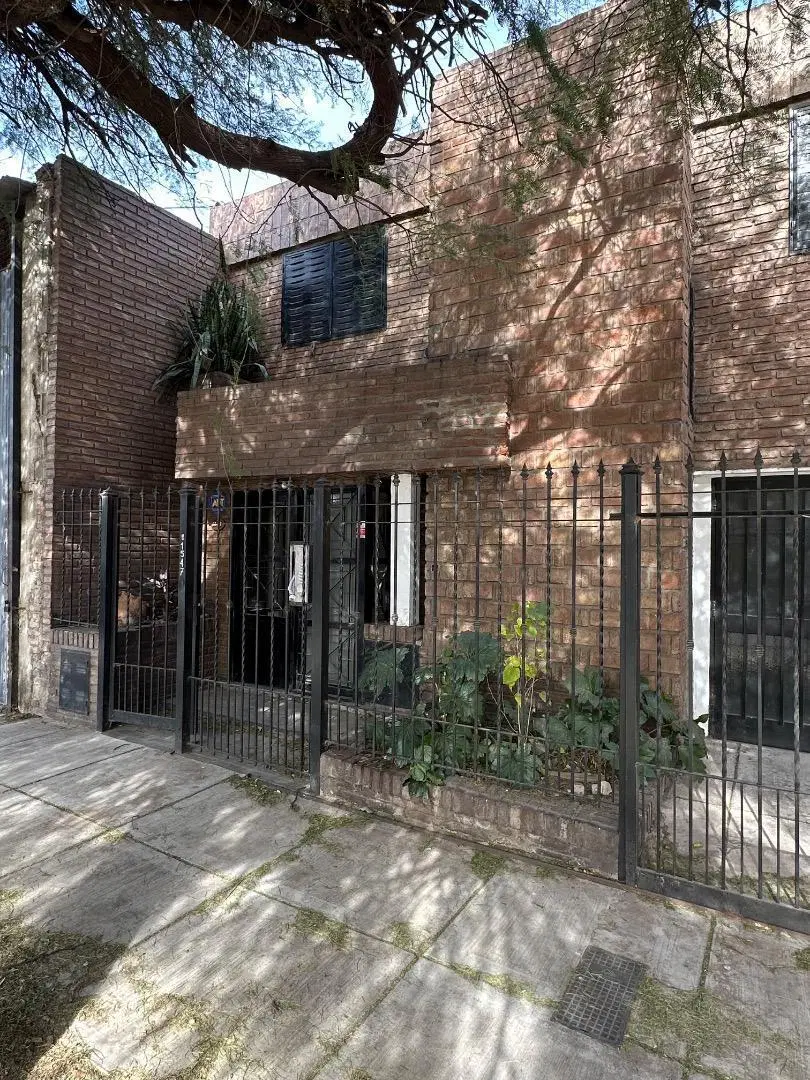 VENTA CASA BARRIO CUPANI 4