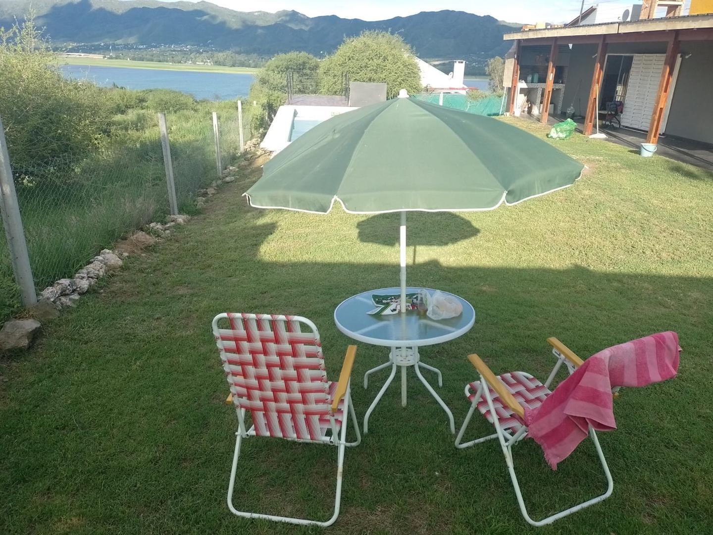 Casa en venta Frente al Lago con Piscina - Parque Siquiman