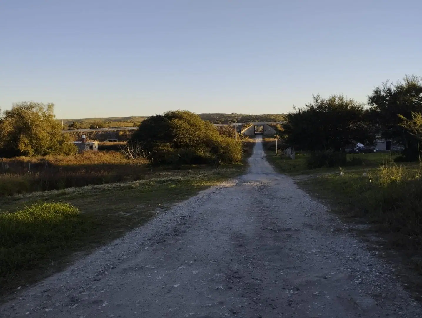 VENDOLote de 300m² en Barrio Cerrado con Seguridad Sin Costo 4