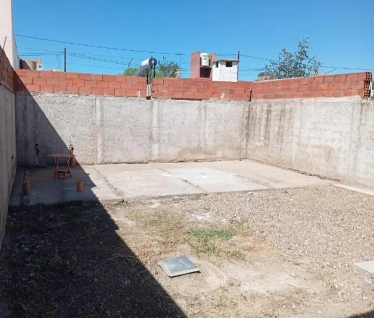 SE VENDE CASA 2 DORMITORIOS Bº CARRARA DE HORIZONTE 4