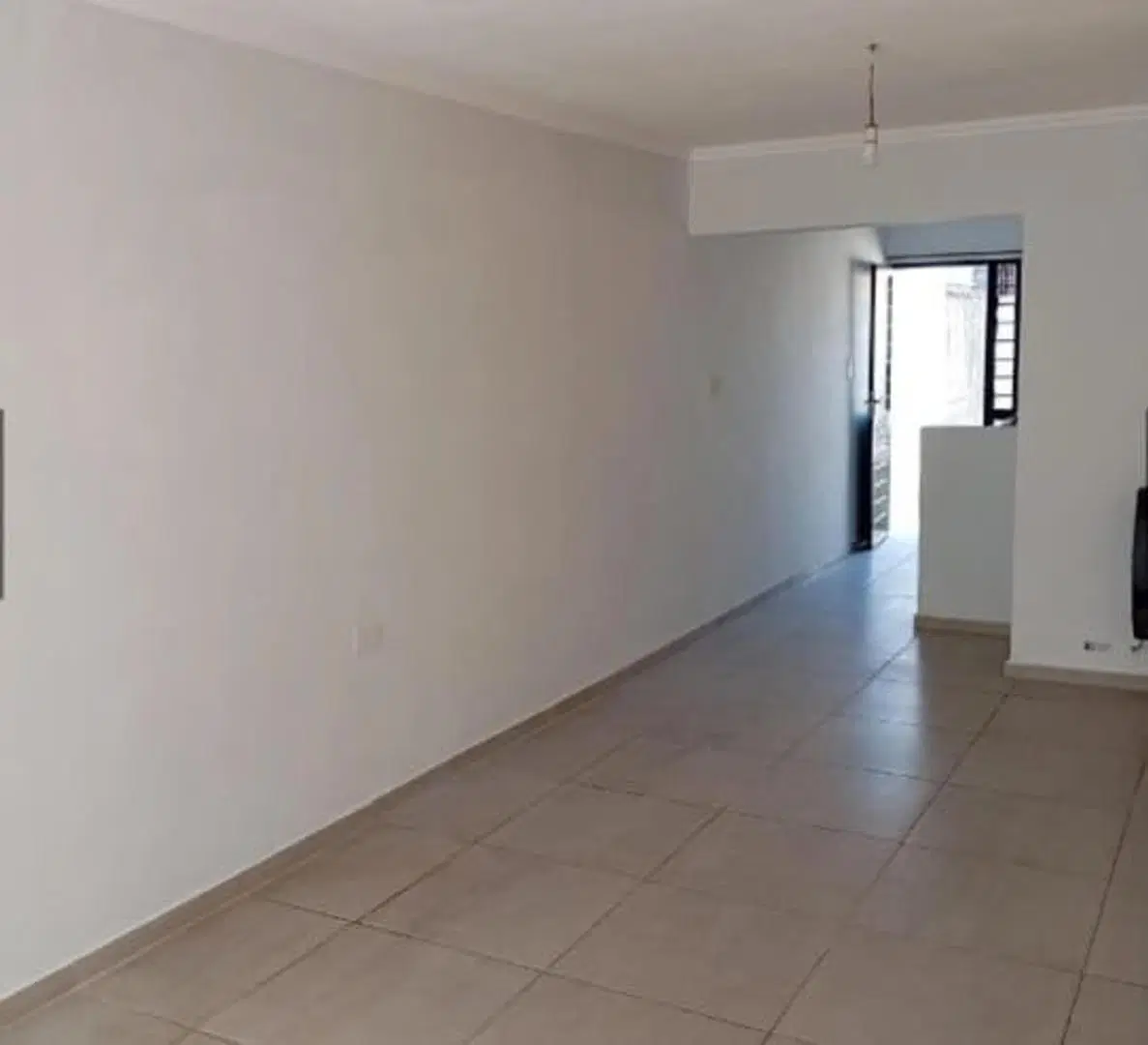 SE VENDE CASA 2 DORMITORIOS Bº CARRARA DE HORIZONTE 2