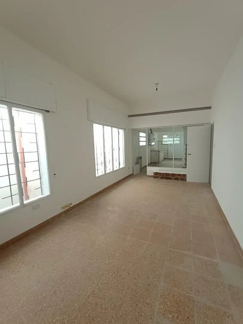 CASA EN VENTA 3 dormitorios Bº Alto alberdi 2