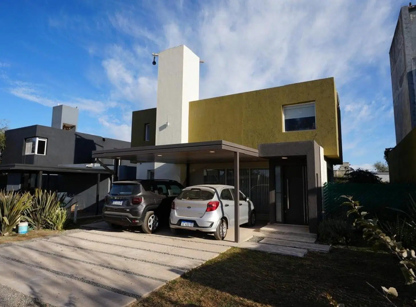 CASA DE 3 DORMITORIOS EN VENTA VILLA CATALINA-RIO CEBALLOS 3