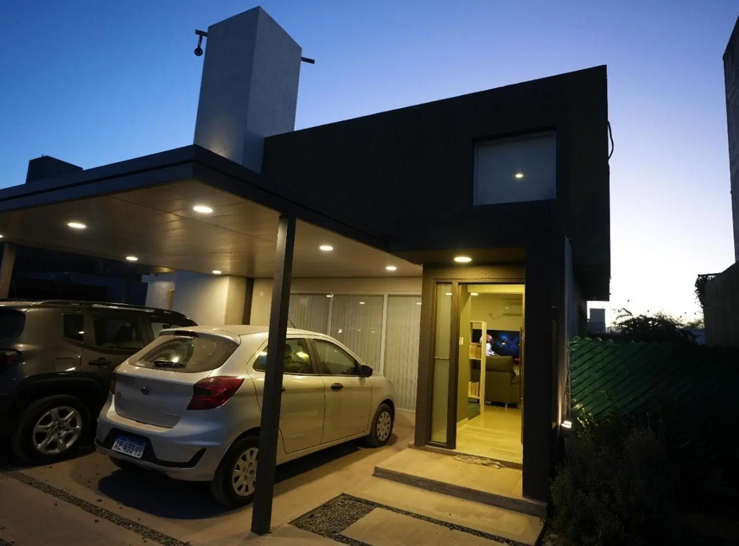 CASA DE 3 DORMITORIOS EN VENTA VILLA CATALINA-RIO CEBALLOS 2