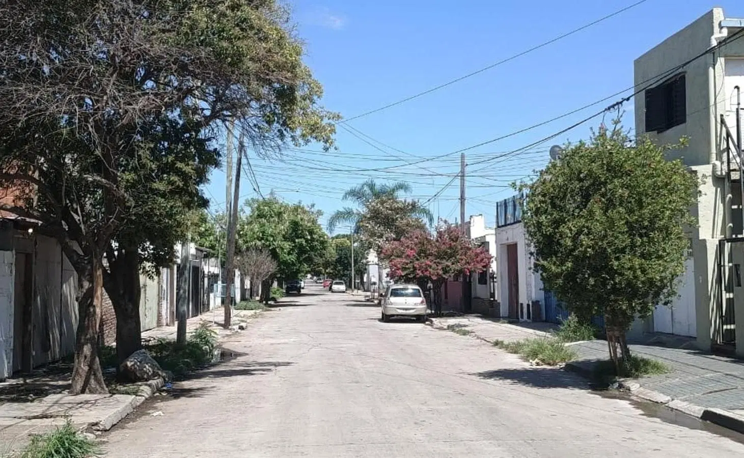 GALPON EN BARRIO ZUMARAN 2