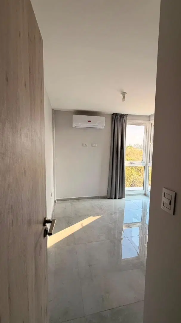 ALQUILER DEPTO 2 DORM BALCON Y COCHERA EN HARMONIE CHATEAU 3