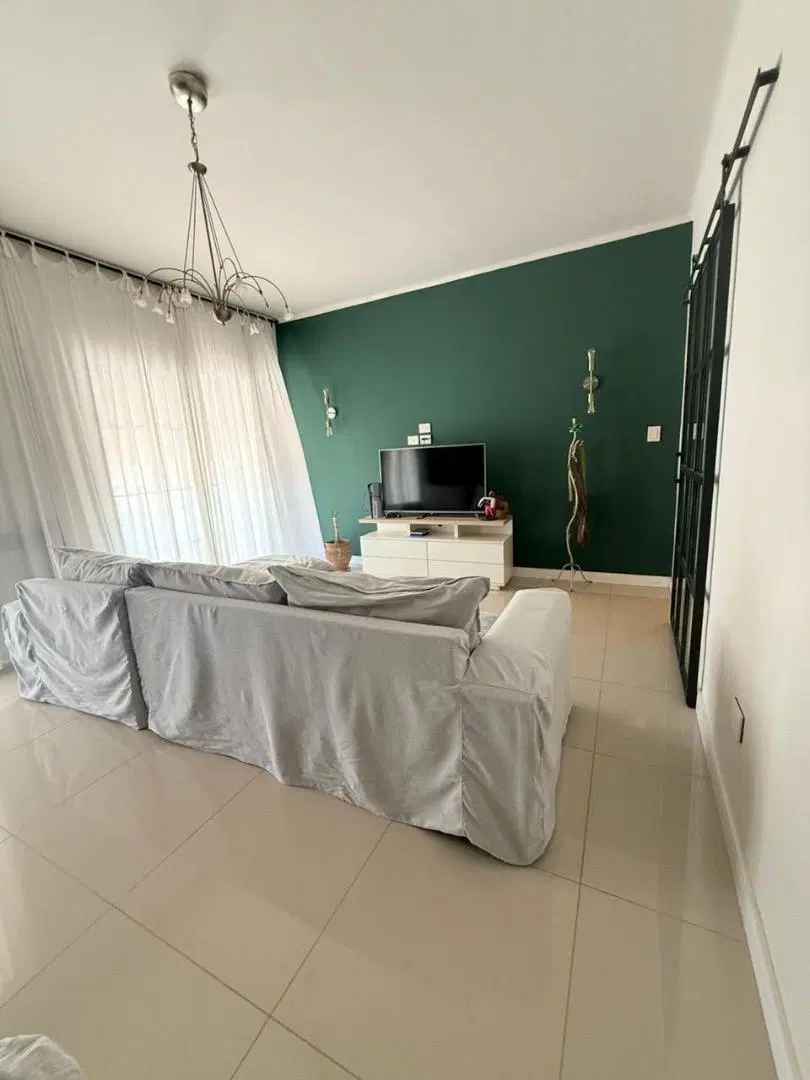 Alquiler casa 3 dormitorios barrio Alberdi 2