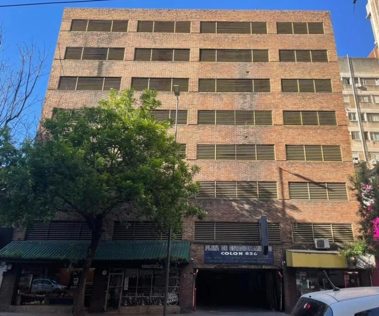 COCHERA EN VENTA AVENIDA COLON 836 4