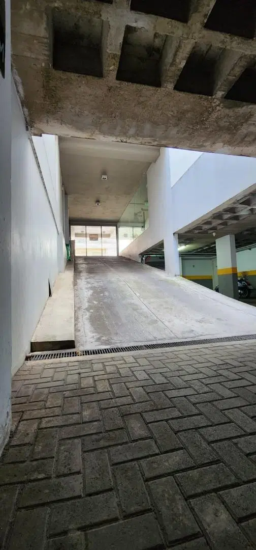 ALQUILER / VENTA COCHERA EN CENTRO DE CORDOBA 2