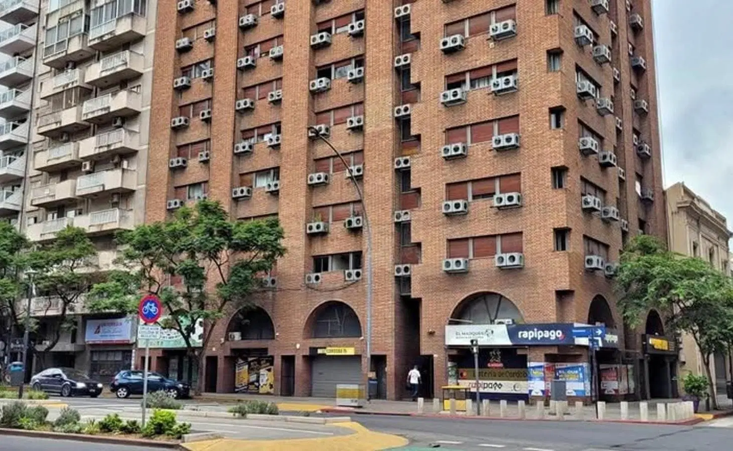 DEPARTAMENTO EN ALQUILER 1 DORMITORIO - CHACABUCO 100 CENTRO 5