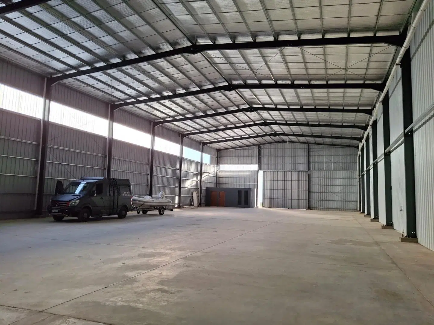 ALQUILO NAVE EN PARQUE INDUSTRIAL POLO 52 920MTS 5