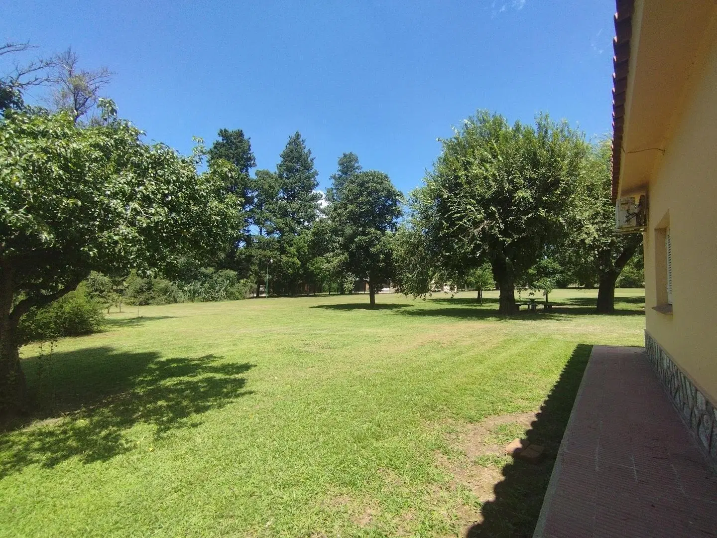 VENDO Casa con Quincho Premium, Pileta y Gran Parque 5