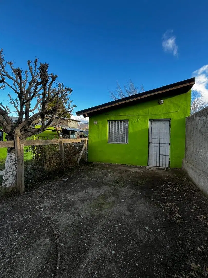 Casa en Alquiler de 1 Habitación y Patio en Barrio Frutillar 4