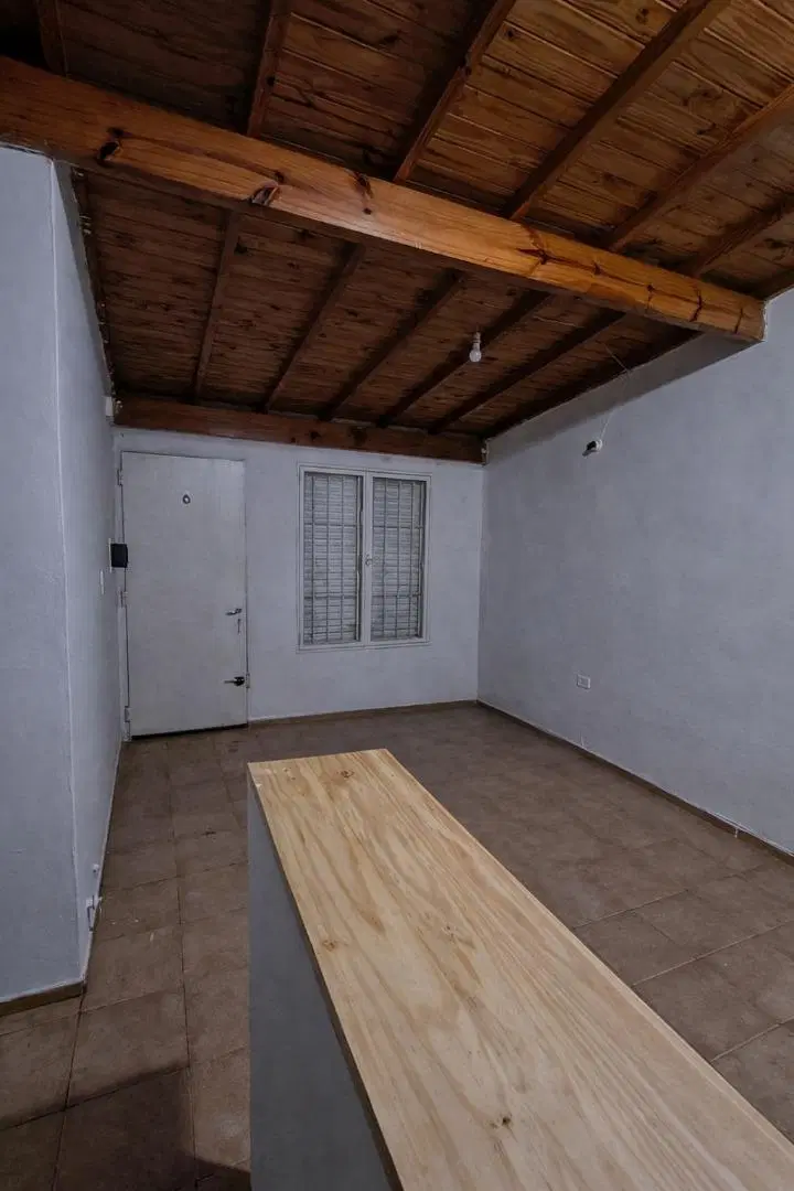 UN DORMITORIO CON PATIO - SIN EXPENSAS!! 1