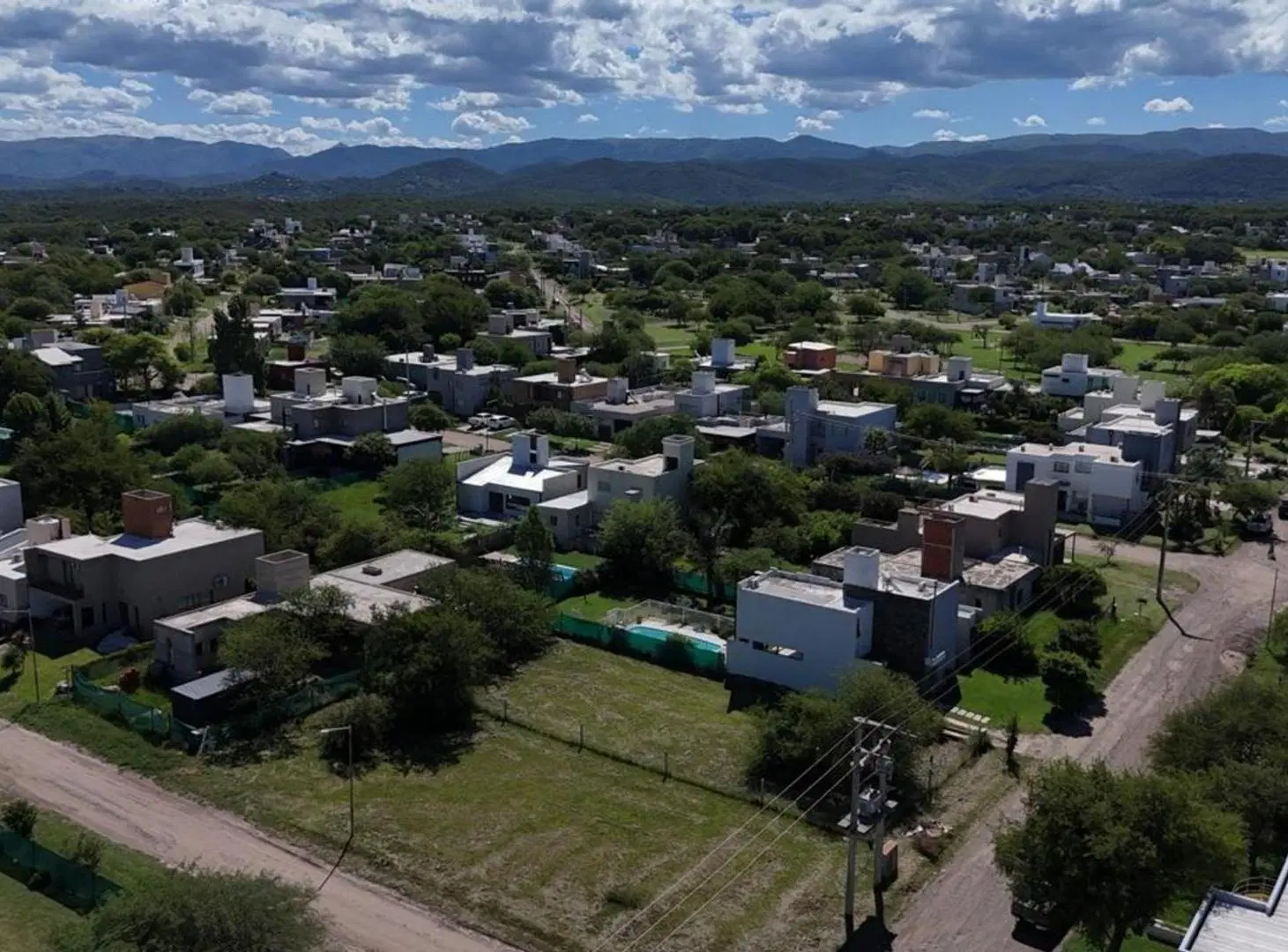 Hermoso lote en venta en Villa Catalina 5