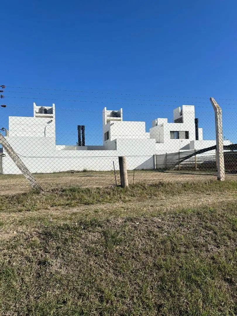TERRENO EN VENTA SAN IGNACIO VILLAGE CALLE USHUAIA 2