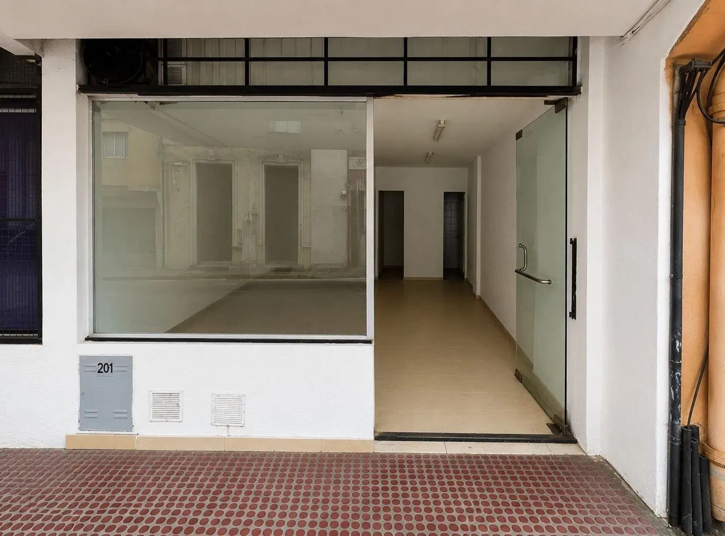 Local comercial 30 mt2 , en pleno centro de Cordoba 5