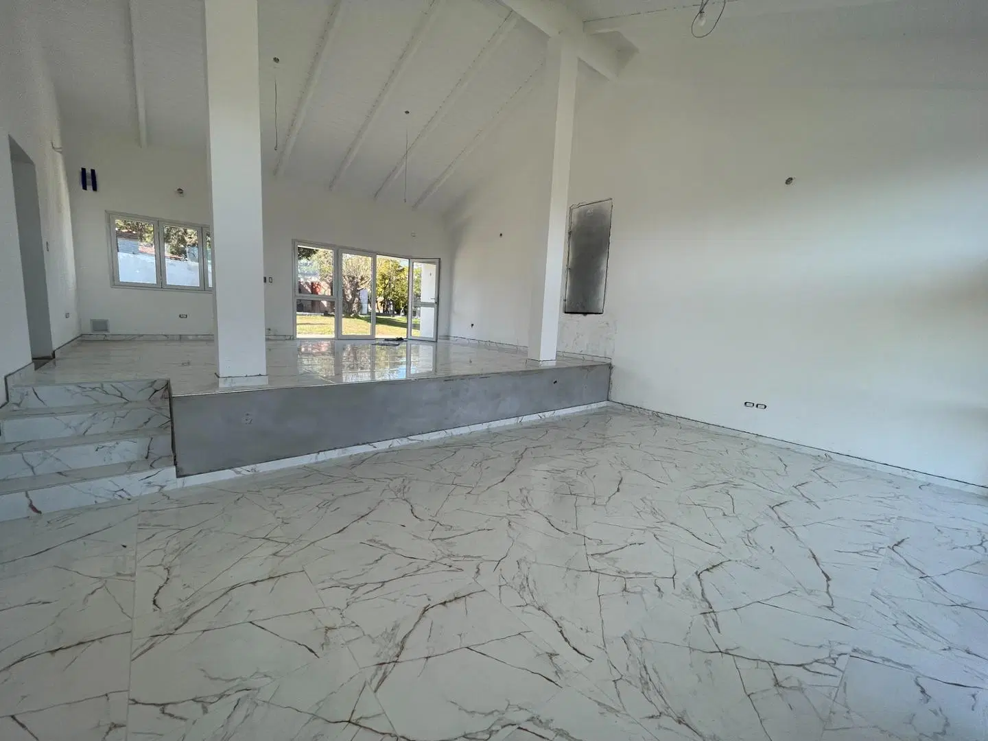 LOCAL COMERCIAL | APTO GASTRONOMICO | BARRIO ARGUELLO 5