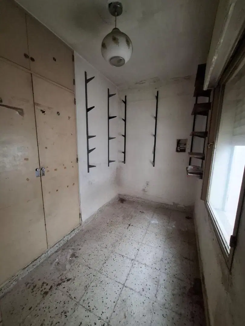 Casa 3 Dorm a reciclar-Lomas de San Martín Gran potencial! 5