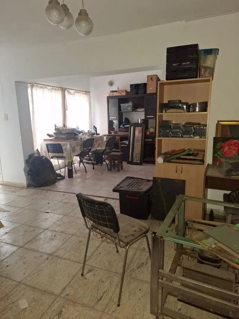 Casa 3 Dorm a reciclar-Lomas de San Martín Gran potencial! 8
