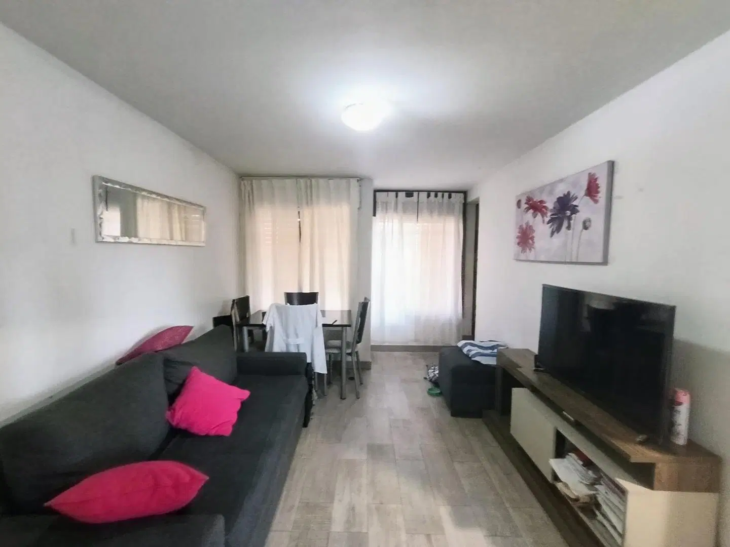 CASA EN VENTA 2 DORM. MARQUES DE SOBREMONTE. 2