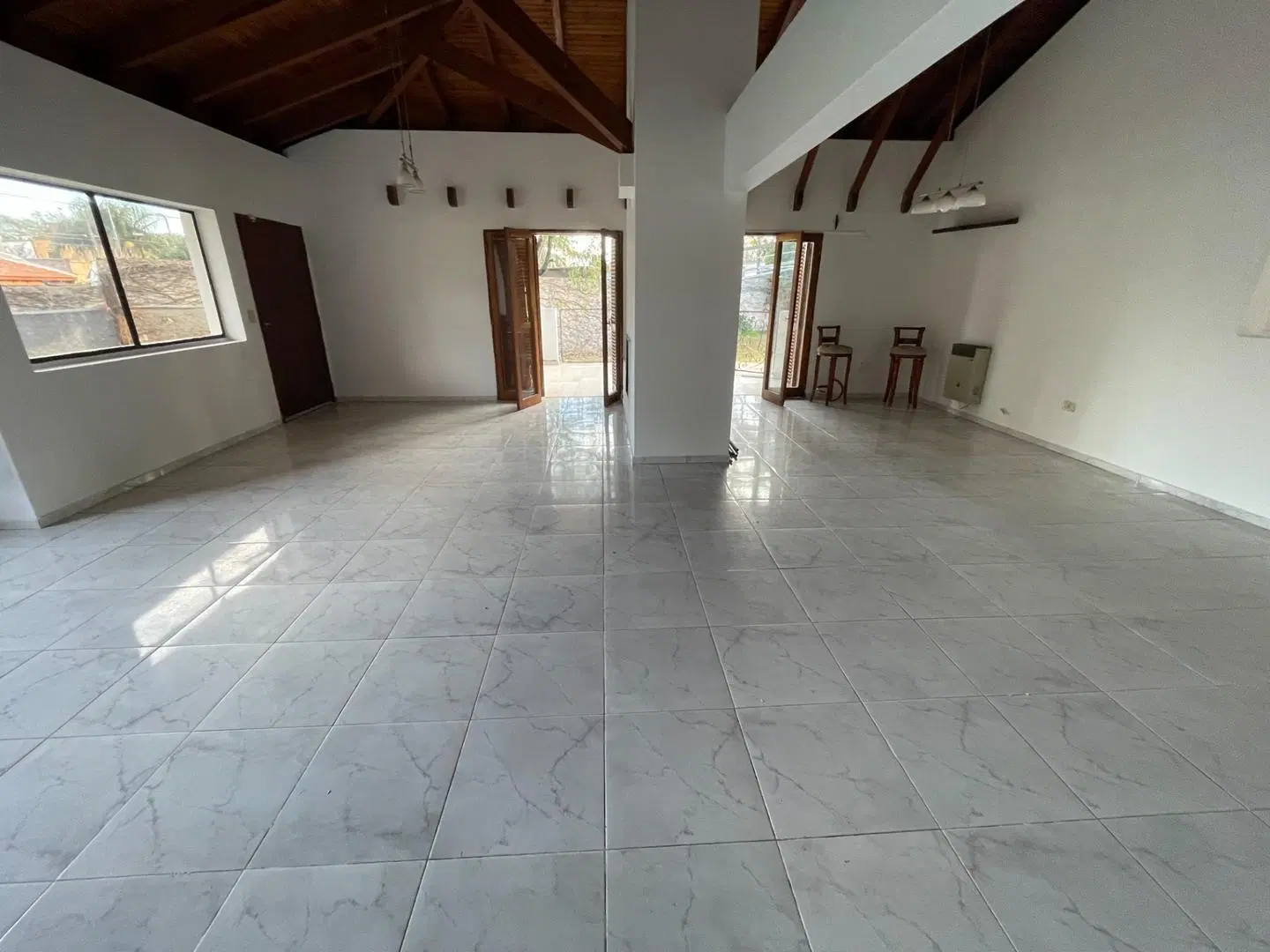CASA | 3 HABITACIONES | APTO COMERCIO | BARRIO ARGUELLO 8