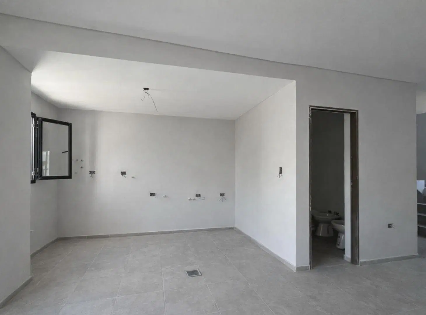 DUPLEX EN VENTA 2 DORM 2 BAÑOS EN VALLE CERCANO - LA AMISTAD 4