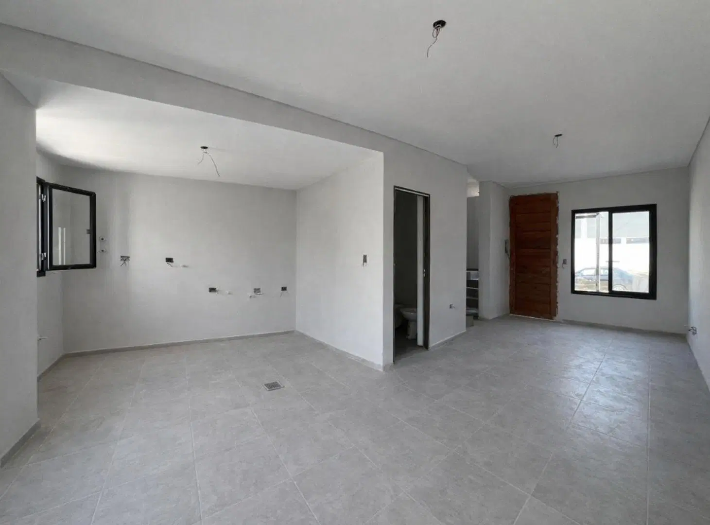 DUPLEX EN VENTA 2 DORM 2 BAÑOS EN VALLE CERCANO - LA AMISTAD 2
