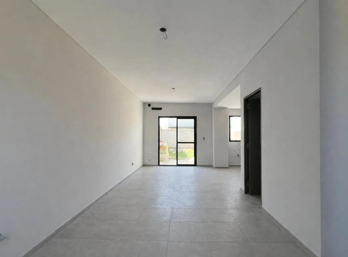 DUPLEX EN VENTA 2 DORM 2 BAÑOS EN VALLE CERCANO - LA AMISTAD 3