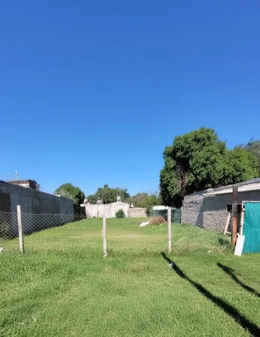 Venta Terreno zona av Japón apto Galpón con escritura 2