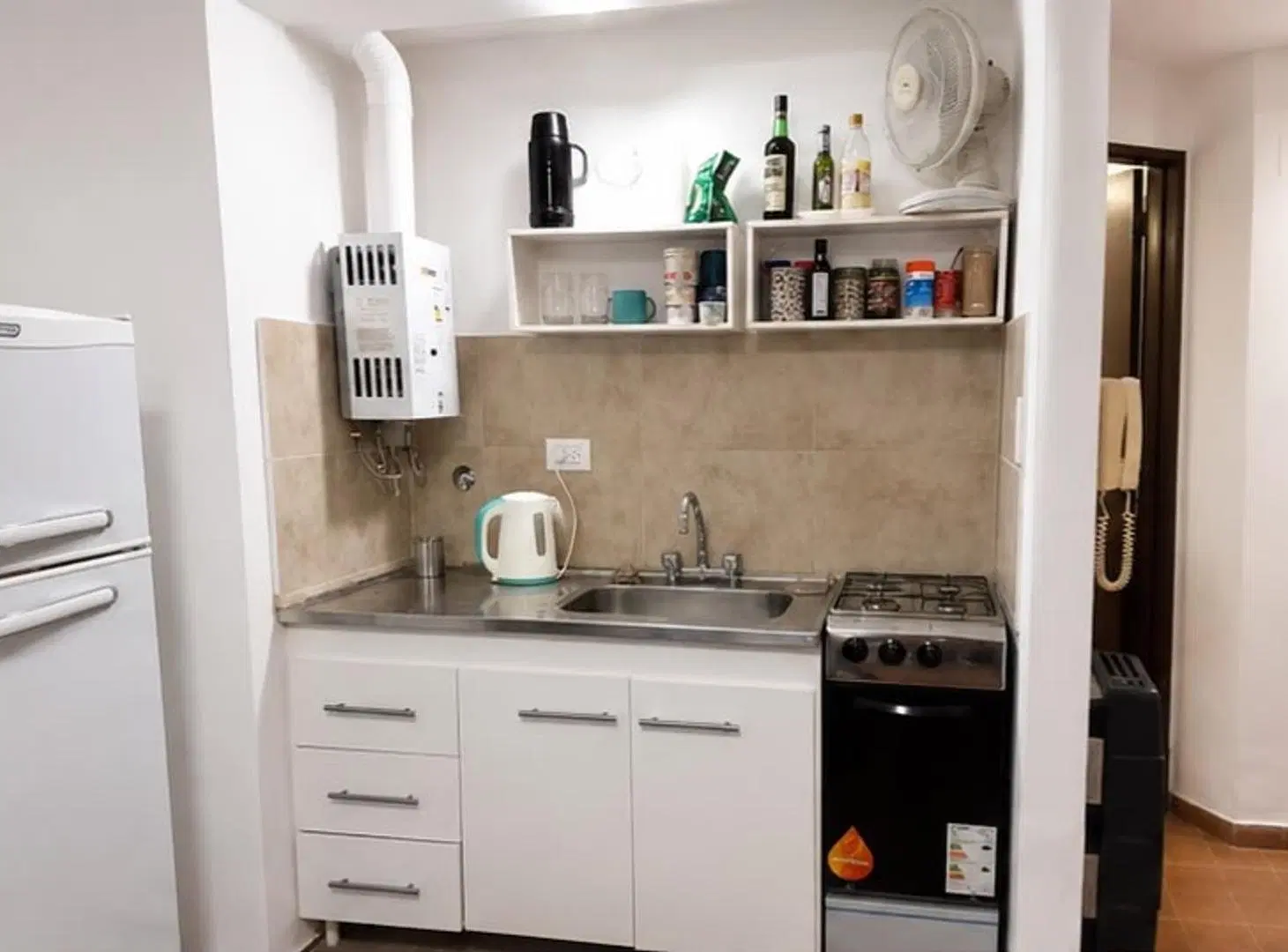 DEPARTAMENTO MONOAMBIENTE BV SAN JUAN A METROS PATIO OLMO 4