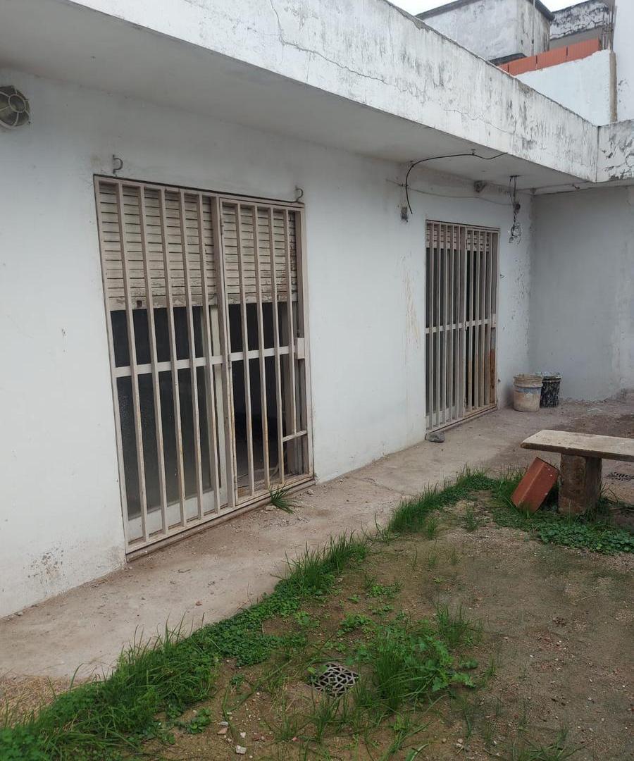 Foto de Casa en Alberdi a refaccionar -Se acepta permuta, imagen 5