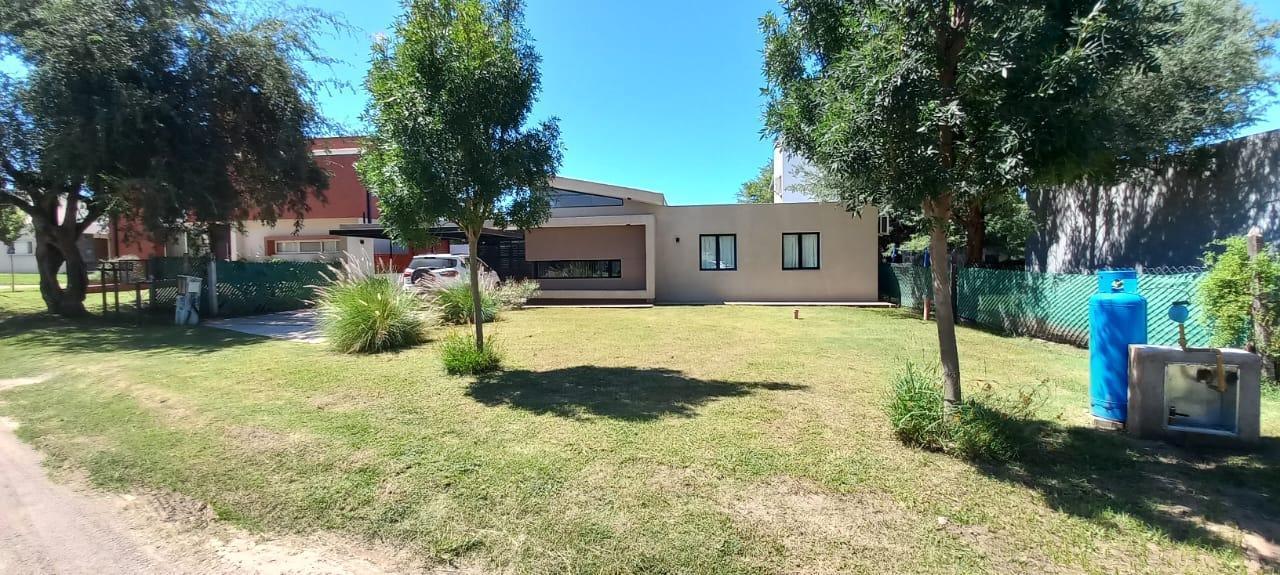 Foto de Casa en Venta 2 dorm 1ra Etapa. Villa Catalina, imagen 2