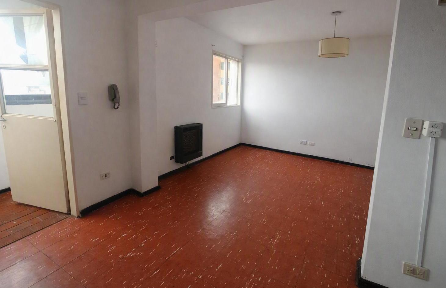 Foto de Departamento Dúplex dos dormitorios en venta B° Rivadavia, imagen 1