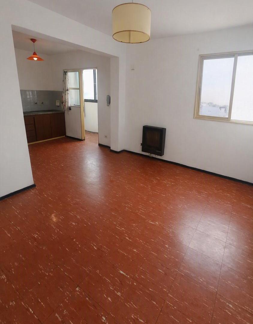 Foto de Departamento Dúplex dos dormitorios en venta B° Rivadavia, imagen 2
