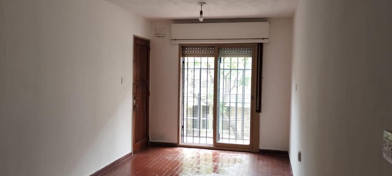 Foto de Departamento monoambiente en alquiler a mts de Bv. San Juan, imagen 1