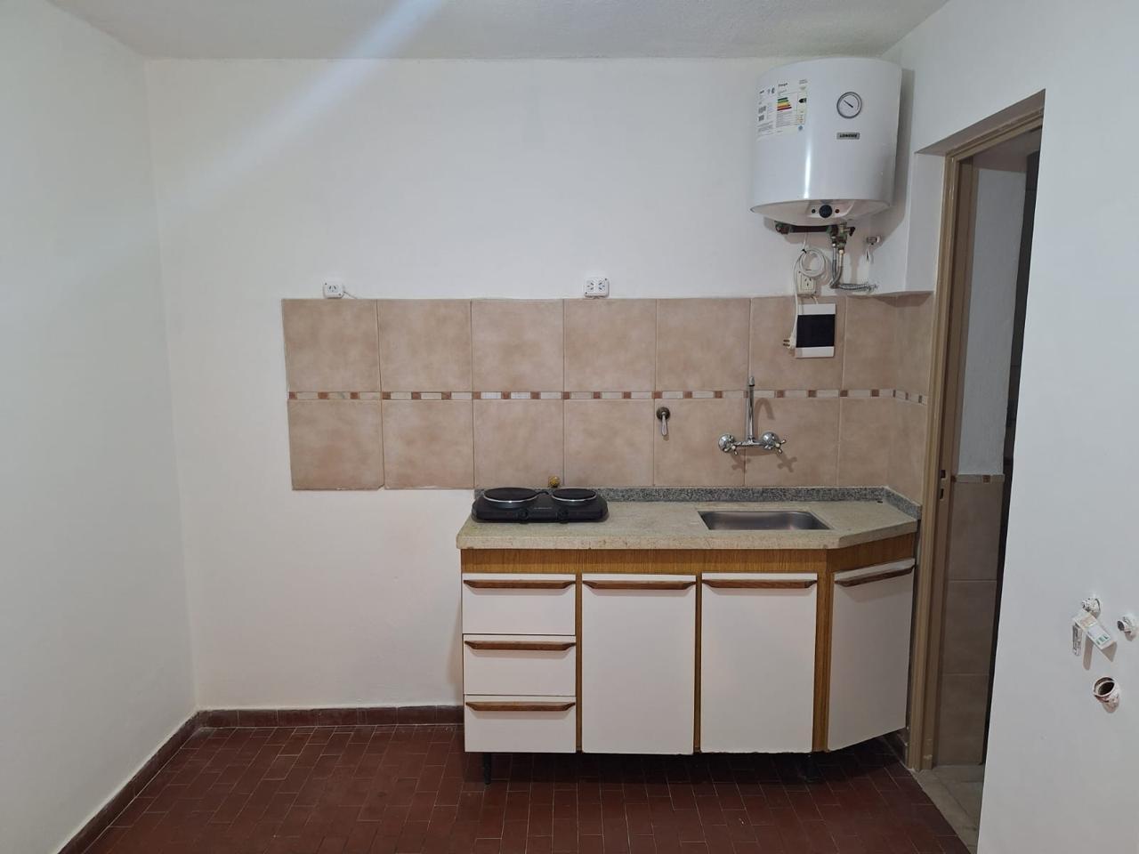 Foto de Departamento monoambiente en alquiler a mts de Bv. San Juan, imagen 3