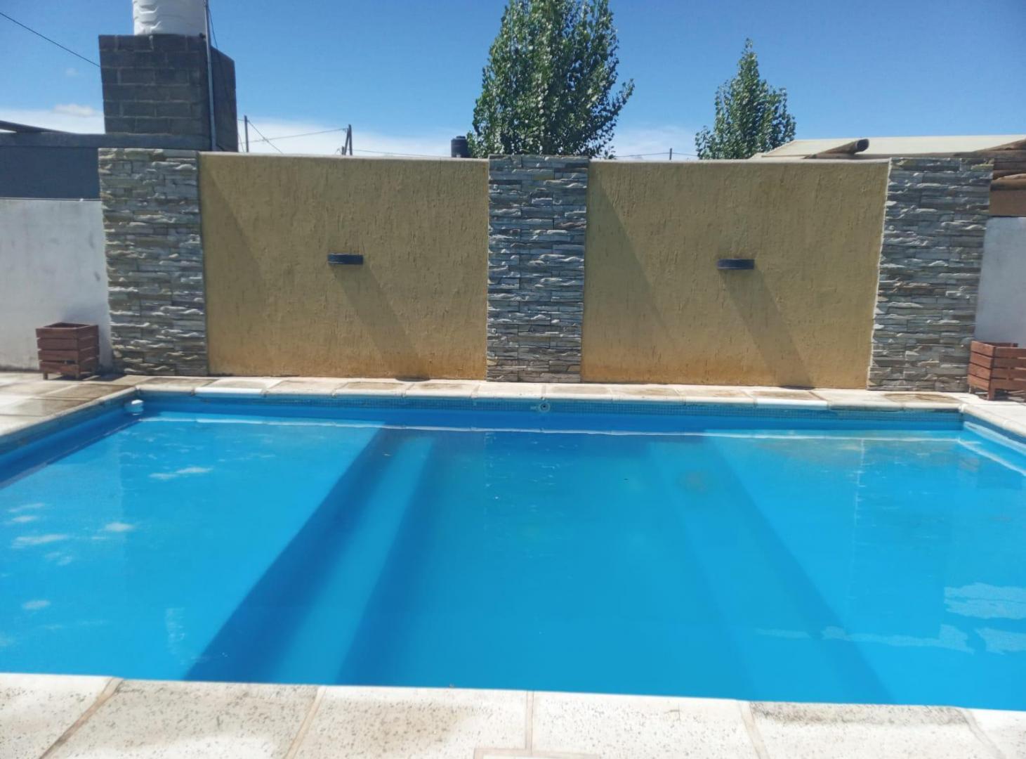 VENTA DUPLEX CON PILETA EN ANISACATE