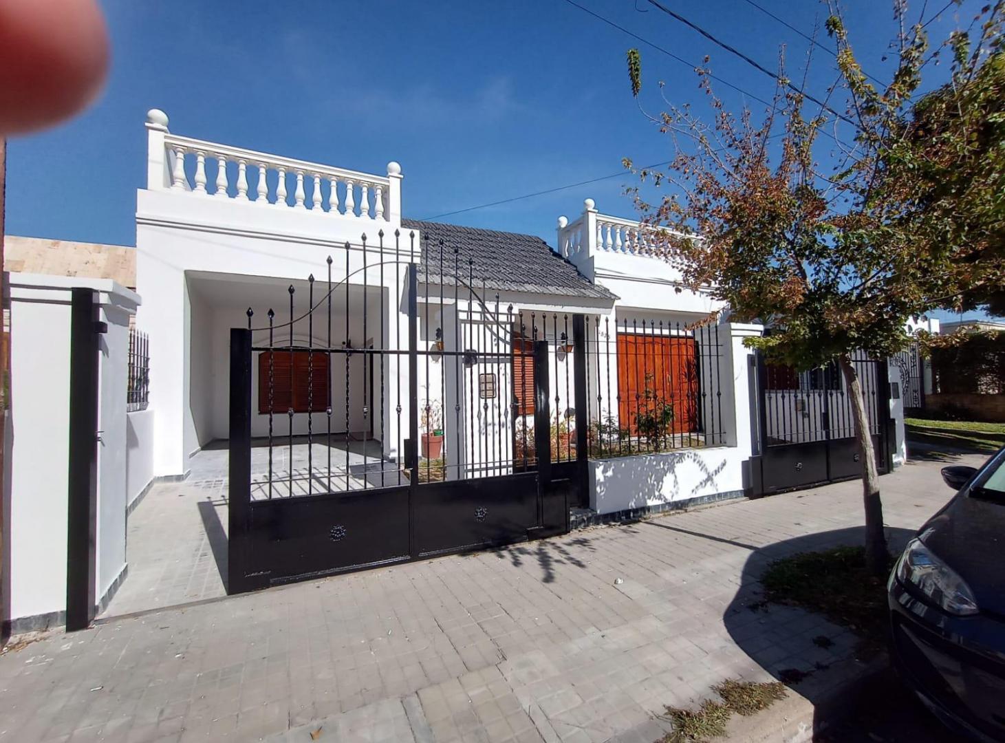 Casa en Villa Centenario