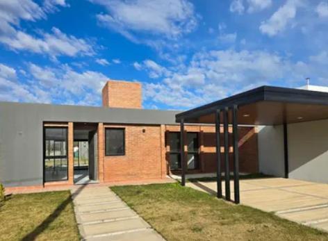 Foto de Terreno en venta en Tejas 4 Barrio Cerrado, imagen 3
