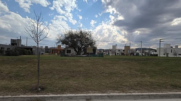 Foto de Terreno en venta en Tejas 4 Barrio Cerrado, imagen 2