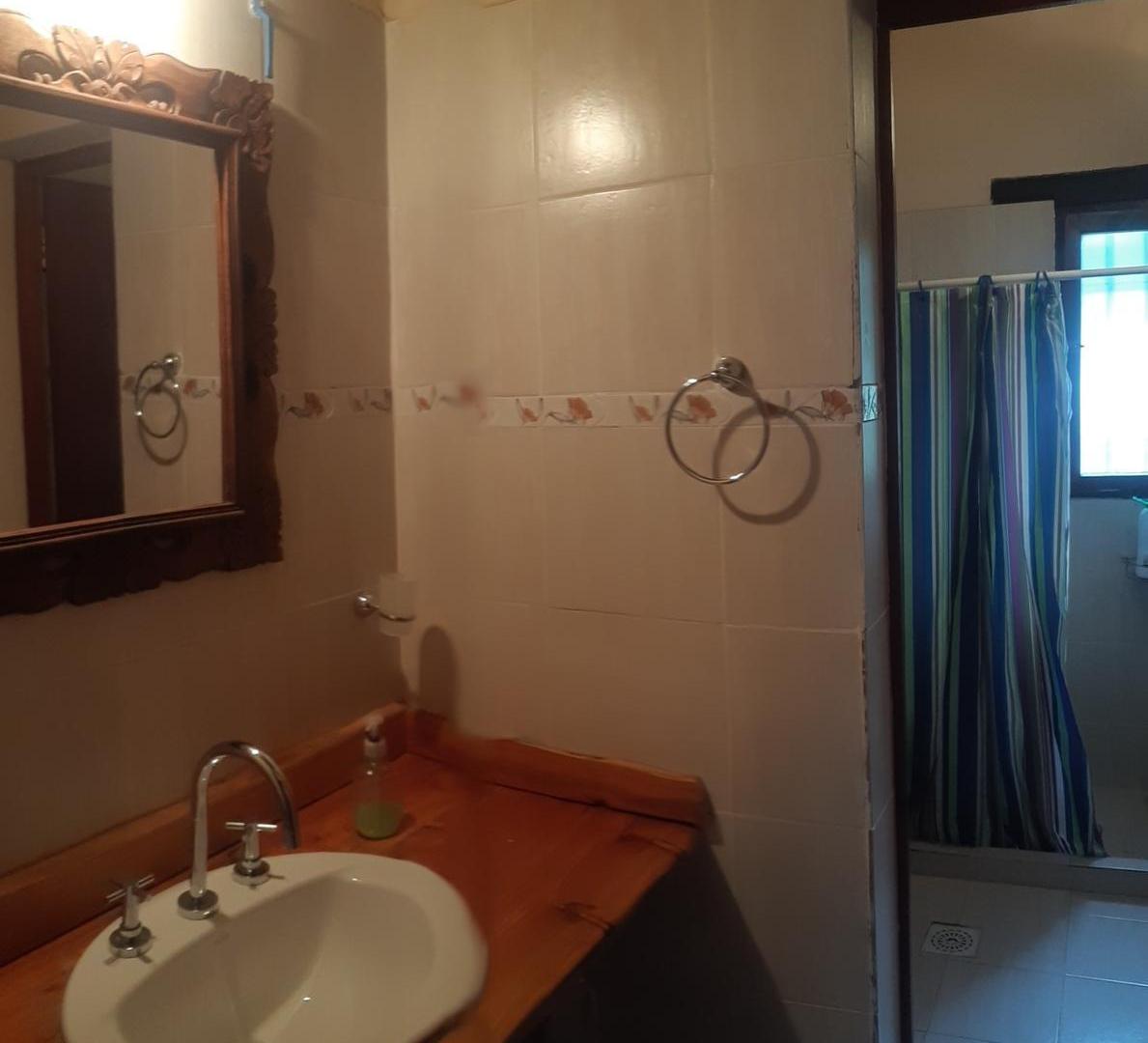 Foto de VENTA HERMOSA CASA EN YACANTO CALAMUCHITA 5 DORMITORIOS PILETA, imagen 4