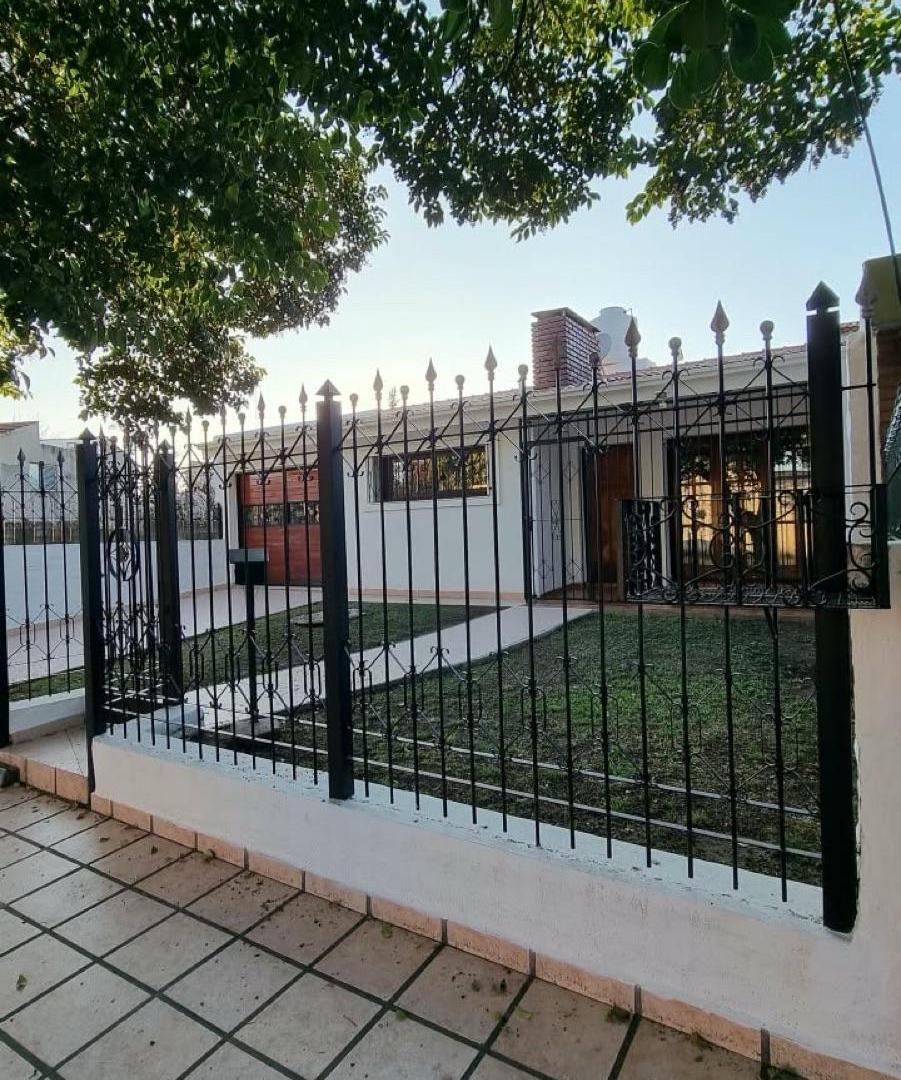 Foto de Casa - Los Robles, imagen 1