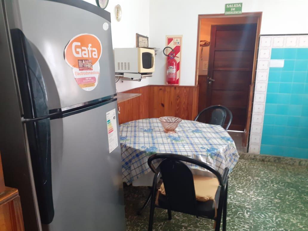Foto de Casa más departamento de dos dormitorios con cochera, imagen 3