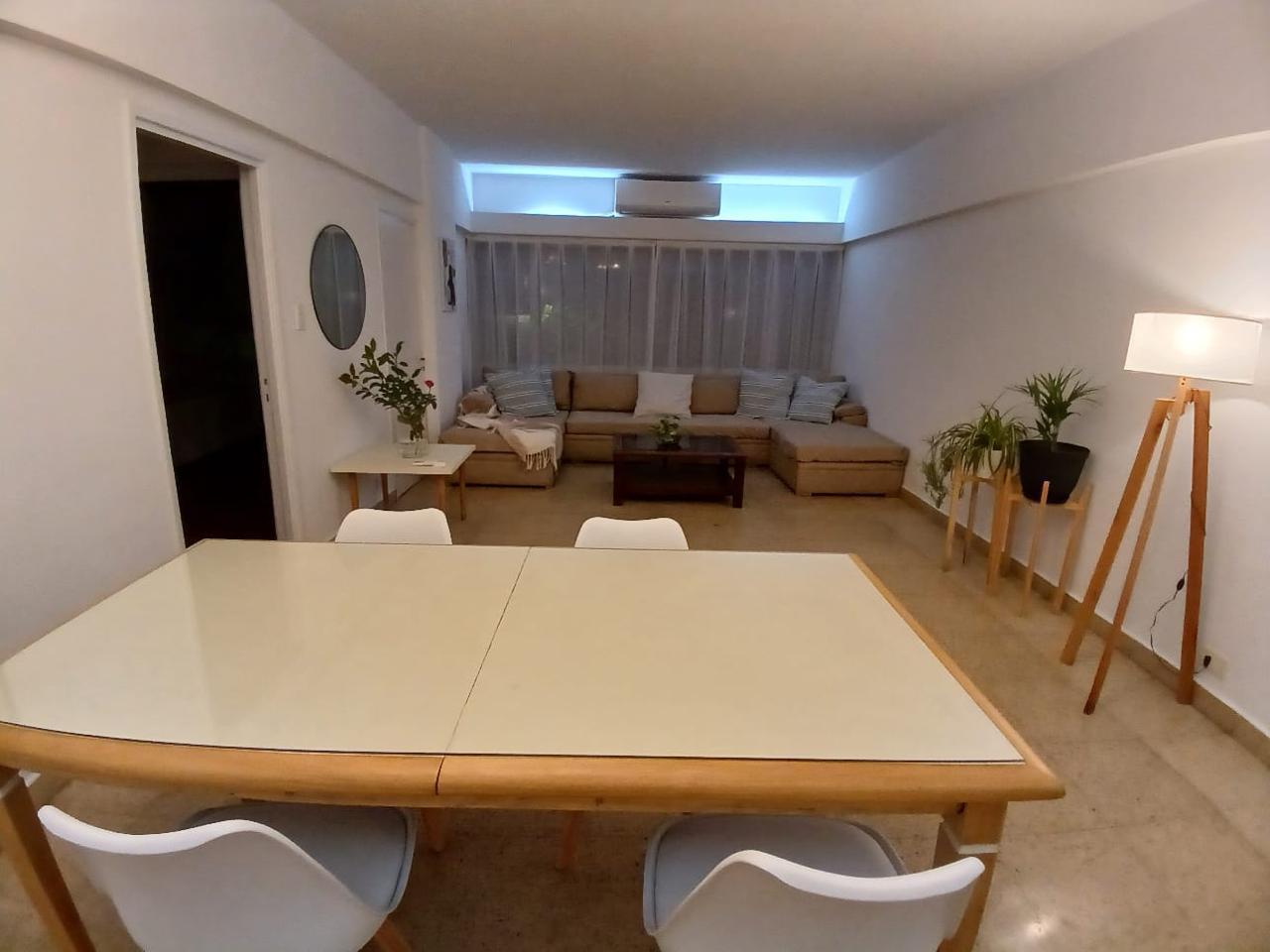 Foto de Departamento en alquiler 2 dormitorios 2 baños en Av. Vélez Sarsfield, imagen 4