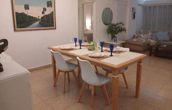 Foto de Departamento en alquiler 2 dormitorios 2 baños en Av. Vélez Sarsfield, imagen 1