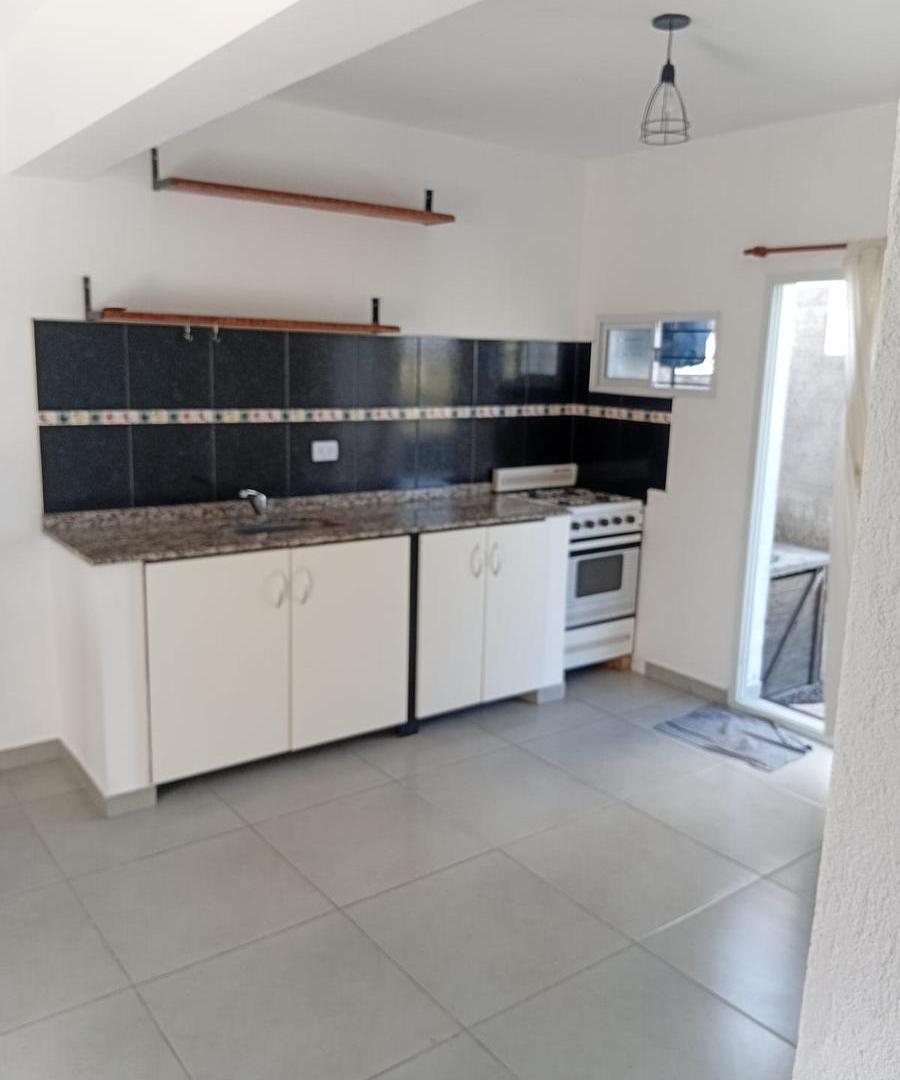 Foto de DEPARTAMENTO EN ALQUILER UN DORMITORIO CON PATIO ASADOR Y PILETA, imagen 2