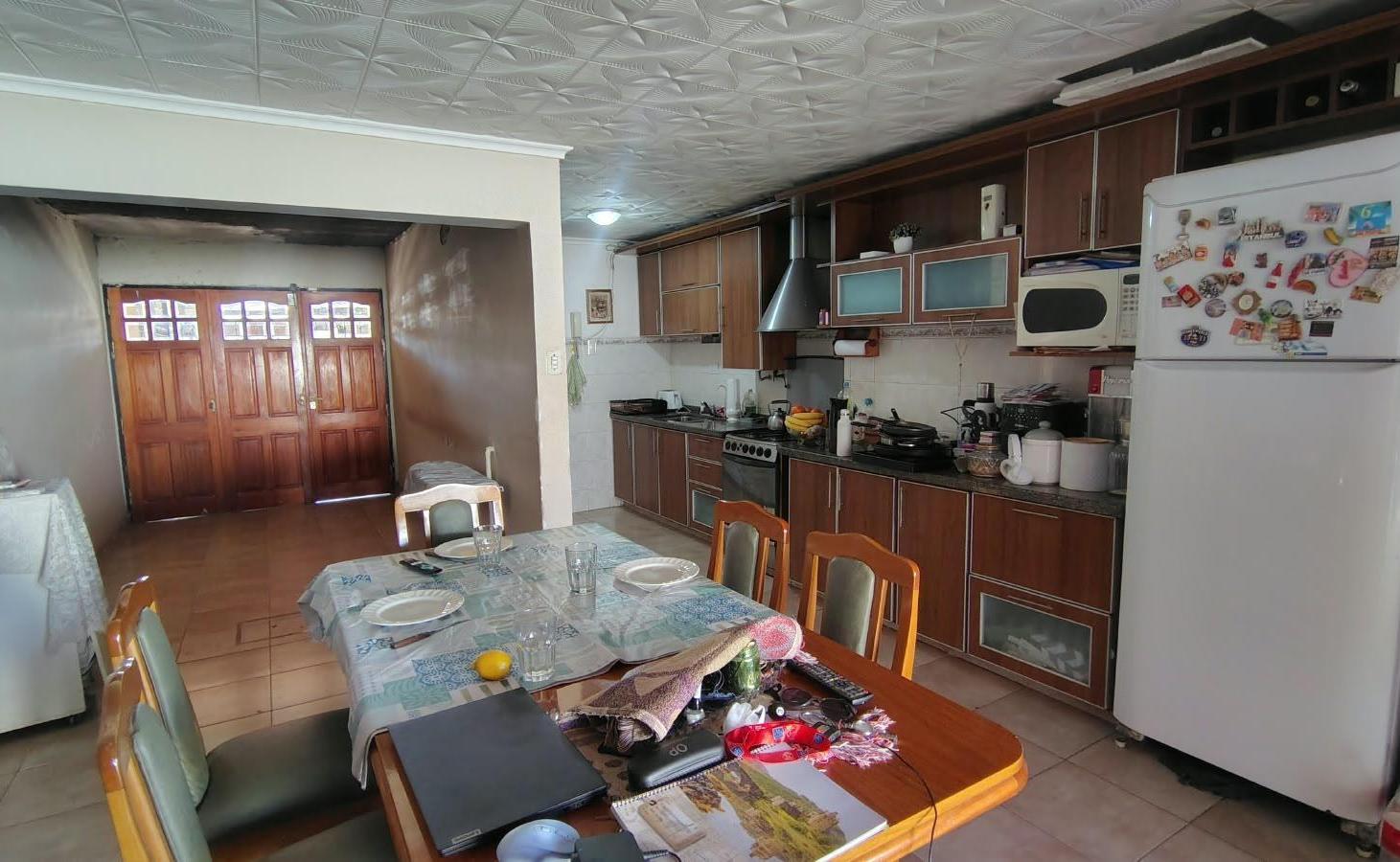 Foto de Venta casa Centro America tres dormitorios quincho y pileta, imagen 4