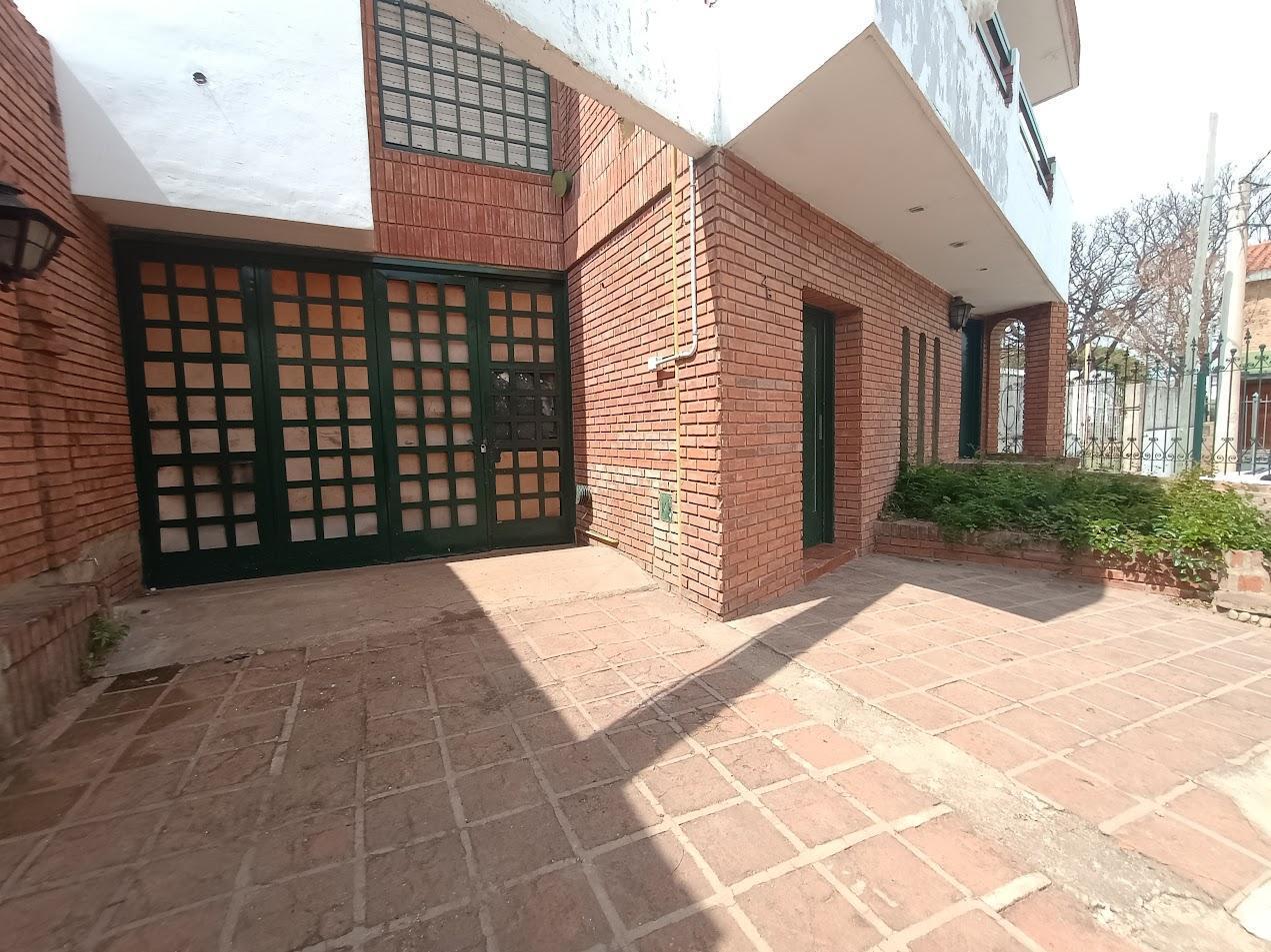 Foto de Alquiler LOCAL/DEPOSITO Bº Ombu, imagen 1