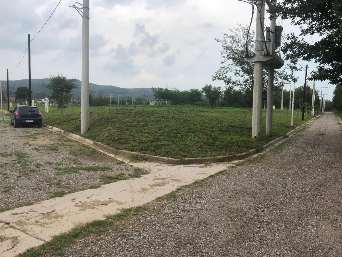 Foto de Terreno Esquina 575,75 m² en Venta Tejas 4 Totalmente cancelado obras, imagen 2